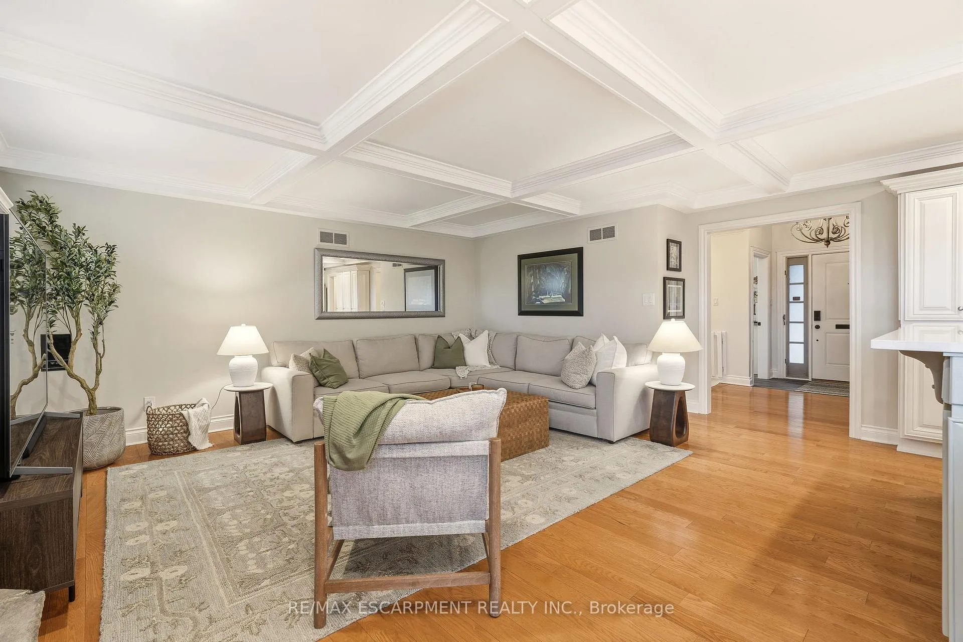 Photo 32 of 43 Maple Drive, Hamilton, Stoney Creek — HOMEH