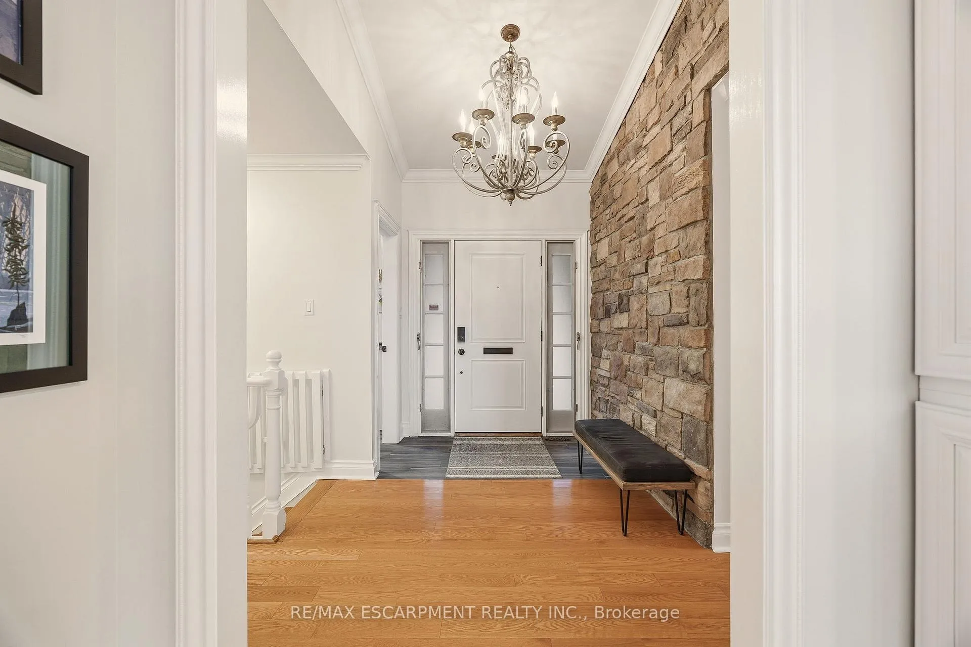 Photo 34 of 43 Maple Drive, Hamilton, Stoney Creek — HOMEH