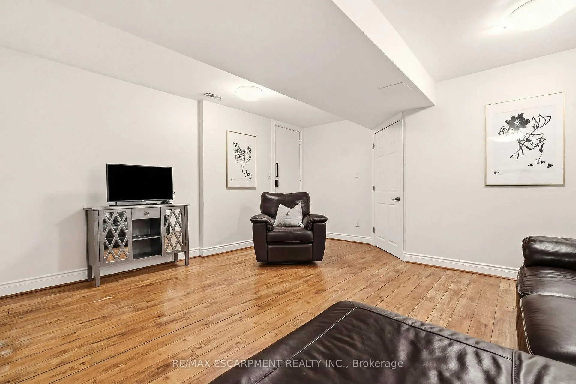 Photo 38 of 43 Maple Drive, Hamilton, Stoney Creek — HOMEH