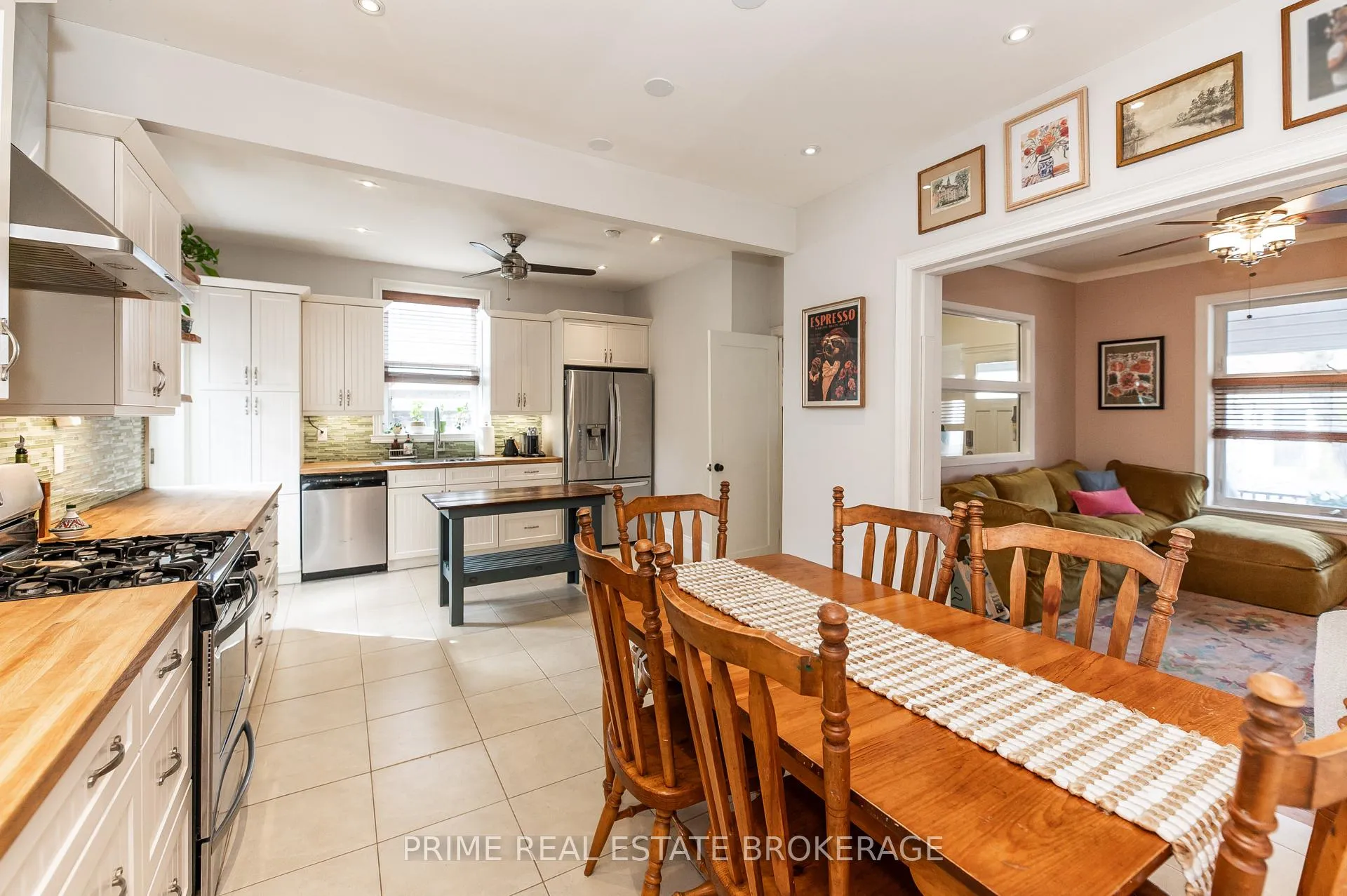 Photo 10 of 5 Hughes Street, St. Thomas — HOMEH