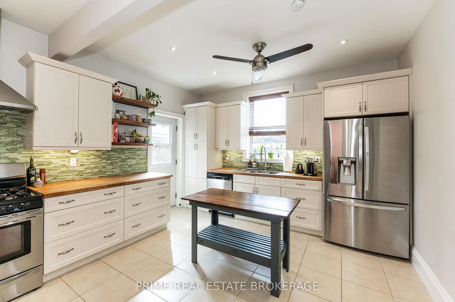 Photo 11 of 5 Hughes Street, St. Thomas — HOMEH