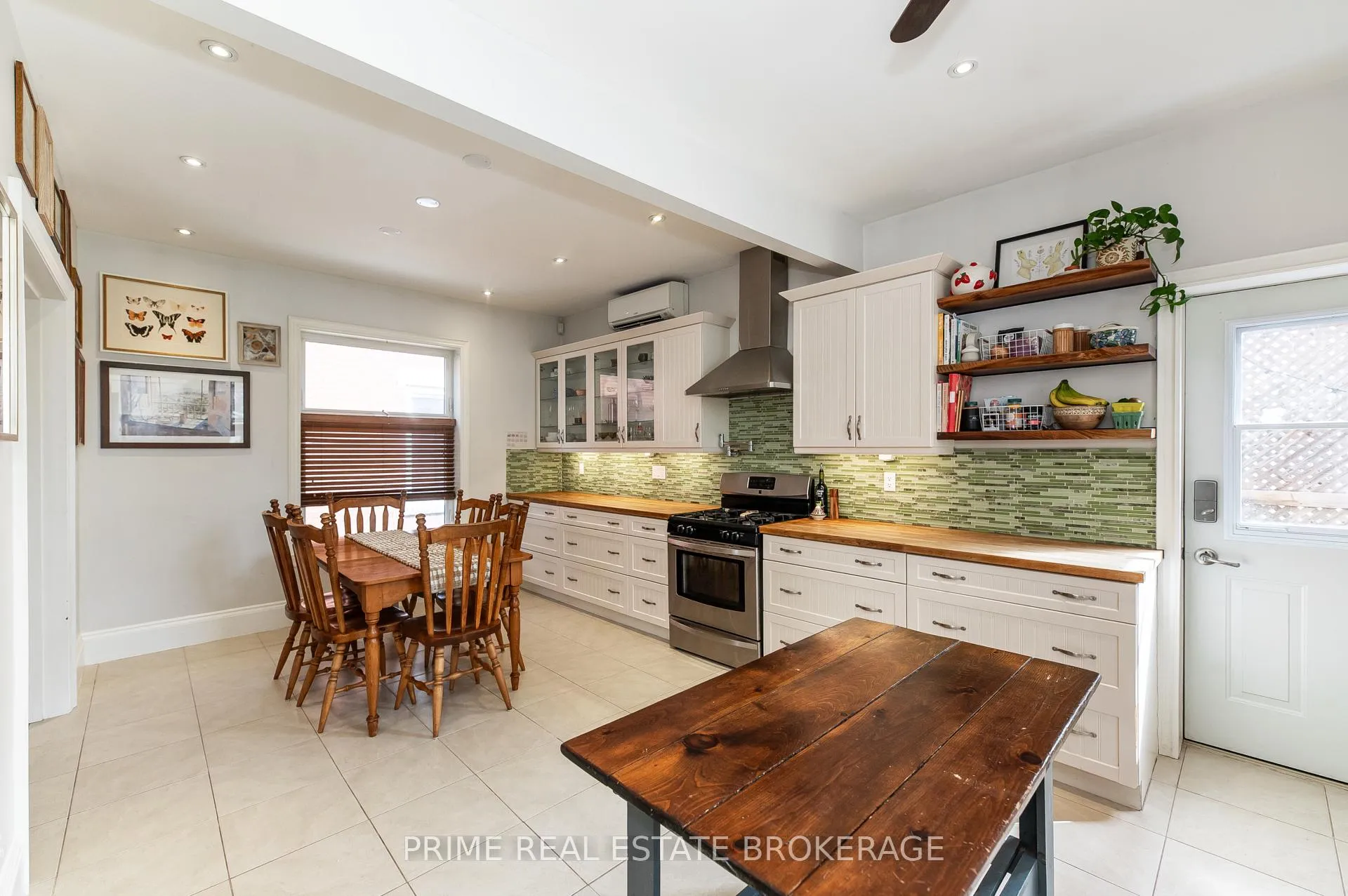 Photo 13 of 5 Hughes Street, St. Thomas — HOMEH