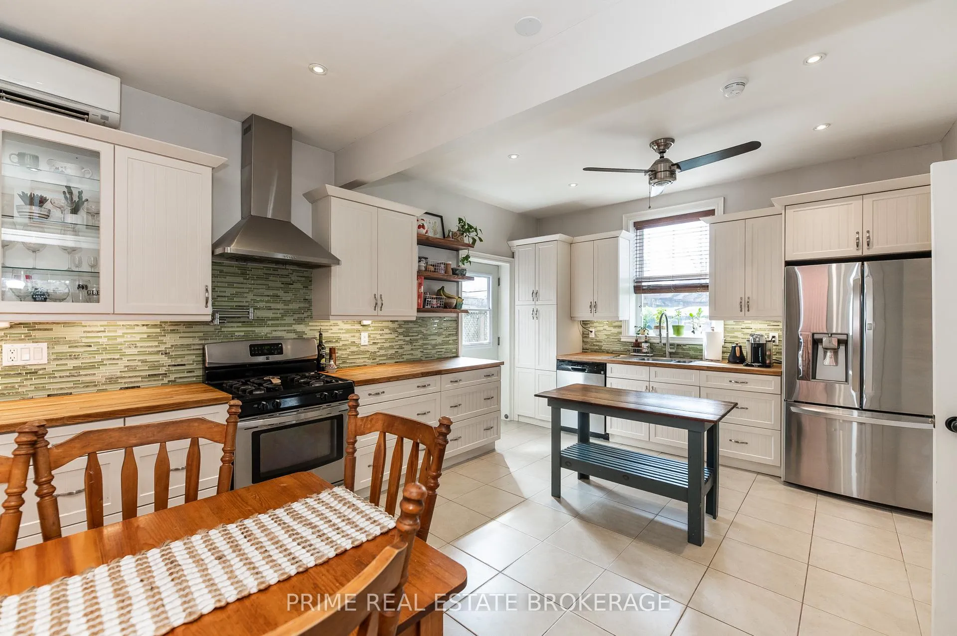 Photo 15 of 5 Hughes Street, St. Thomas — HOMEH