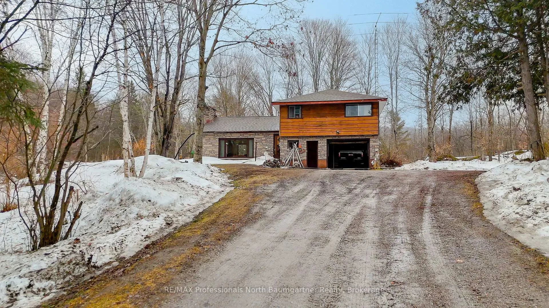 Photo 33 of 12504 Highway 35, Minden Hills, Minden — HOMEH