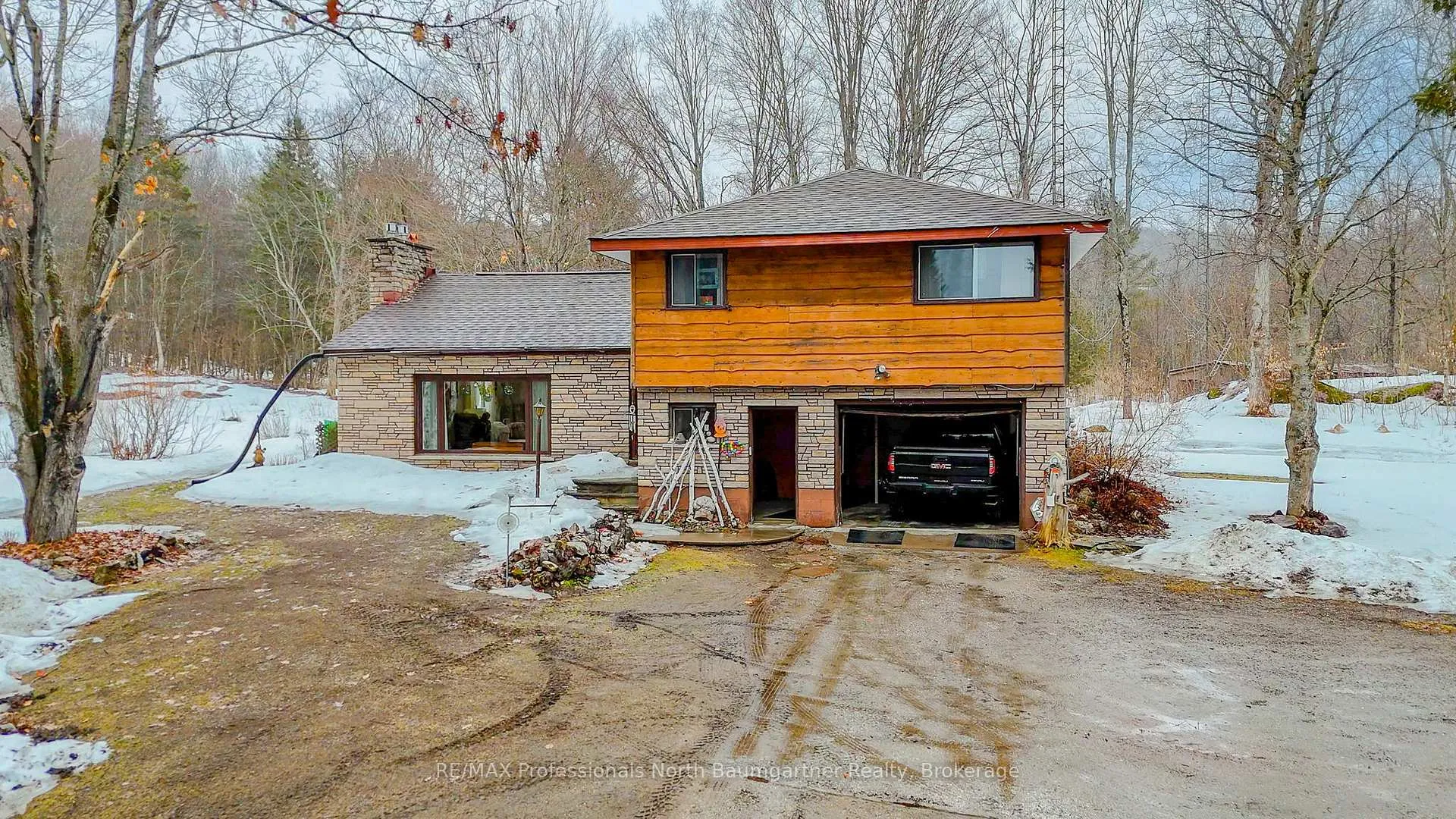 Photo 34 of 12504 Highway 35, Minden Hills, Minden — HOMEH