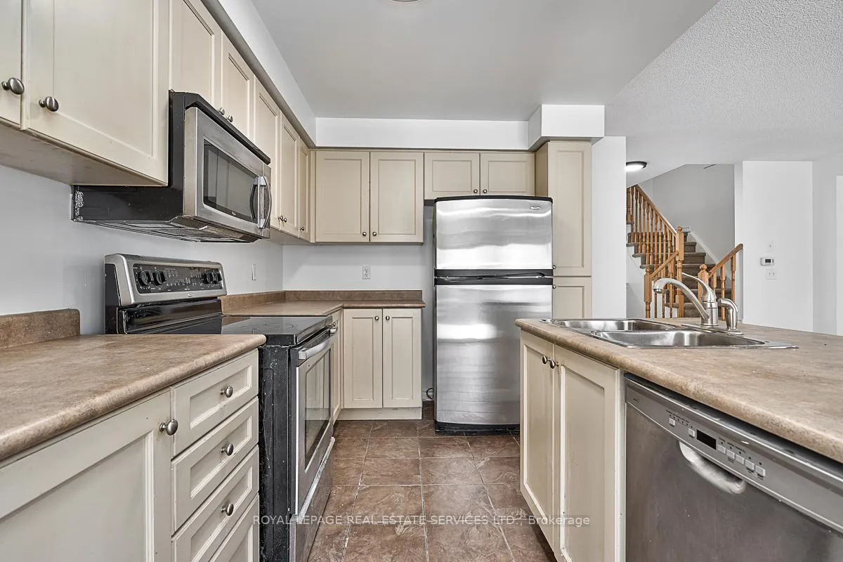 Photo 8 of 4227 Cole Crescent, Burlington, Alton — HOMEH