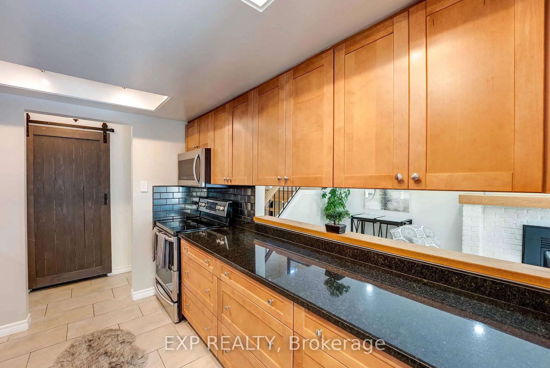 Photo 9 of 113 Oneida Place, Kitchener, Centreville Chicopee — HOMEH