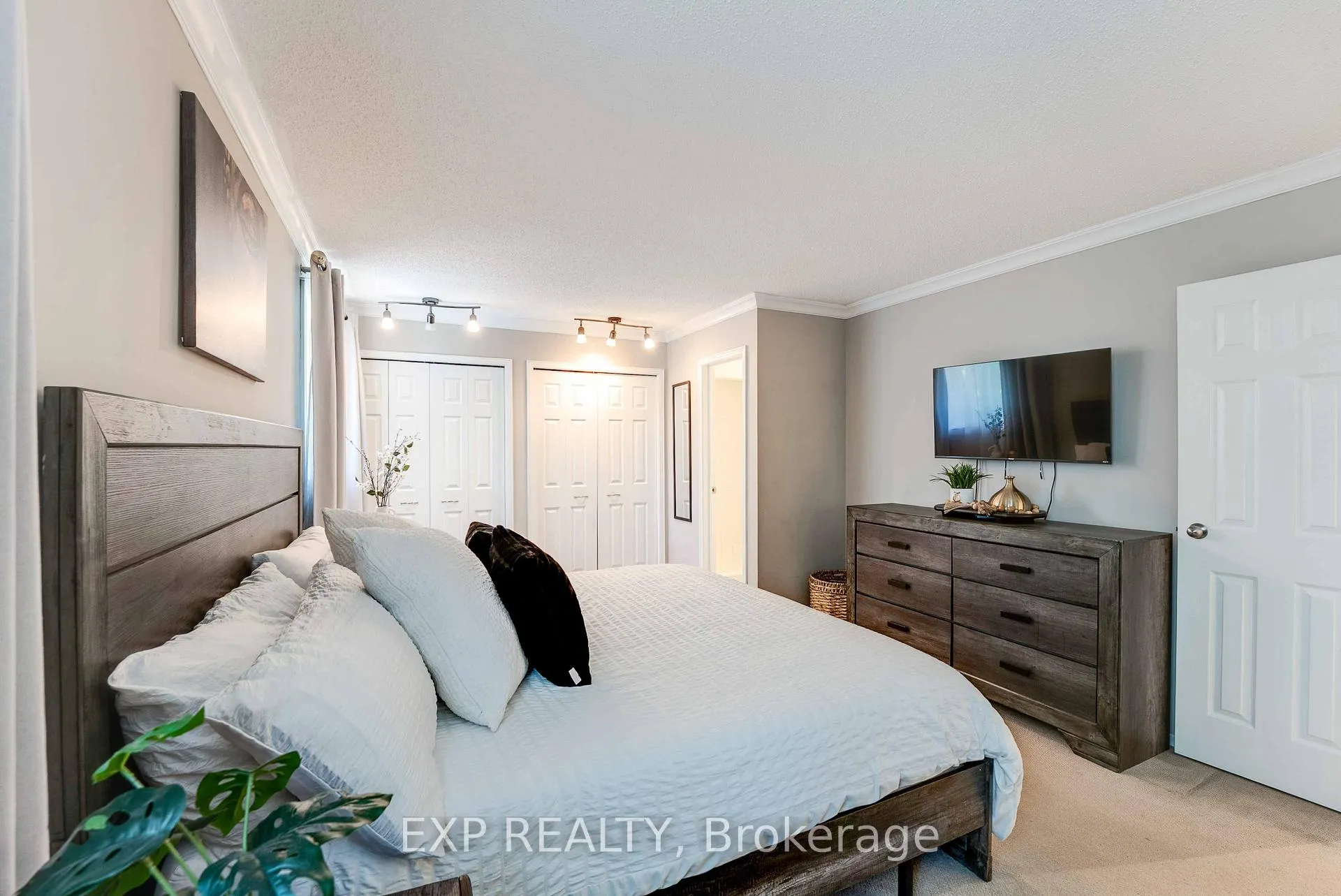 Photo 23 of 113 Oneida Place, Kitchener, Centreville Chicopee — HOMEH