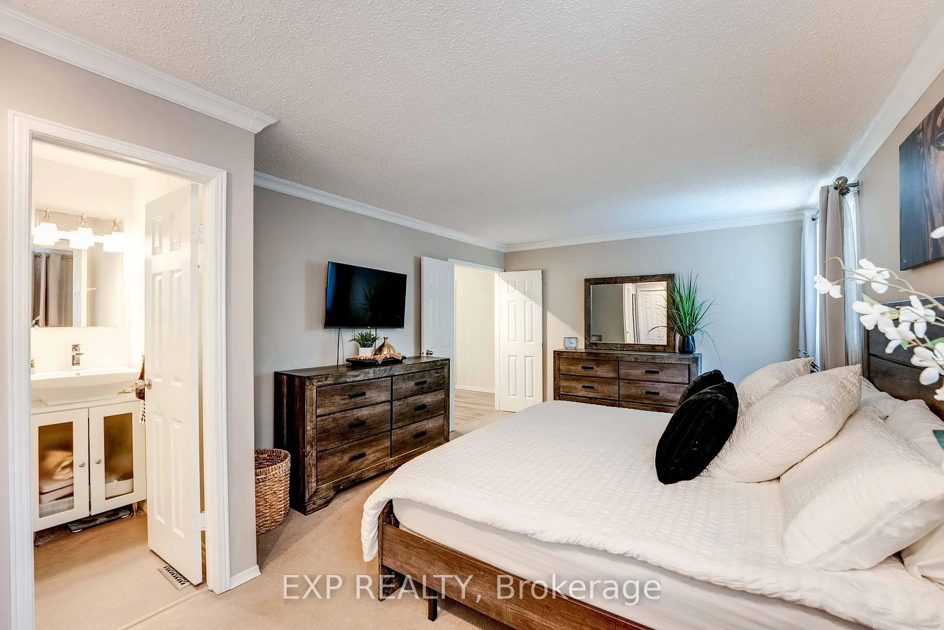 Photo 24 of 113 Oneida Place, Kitchener, Centreville Chicopee — HOMEH