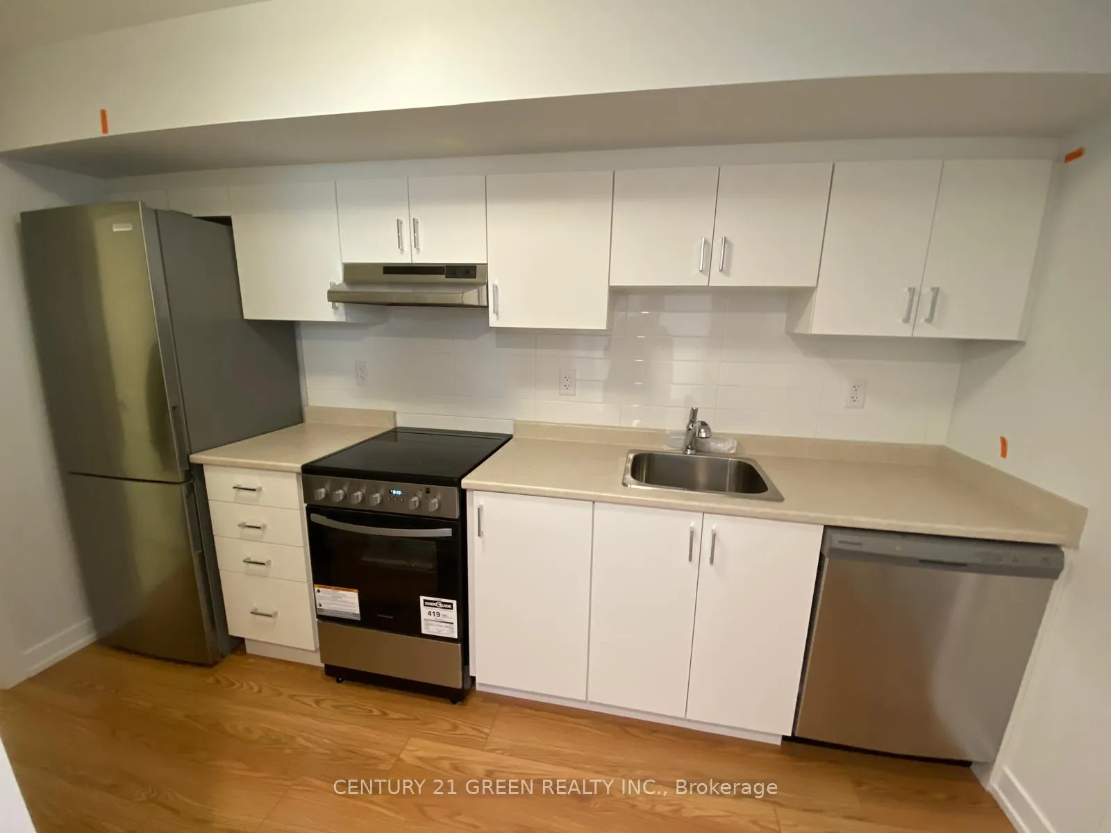 Photo 2 of Unit Lower, 29 Danielle Moore Circle, Scarborough, Bendale — HOMEH