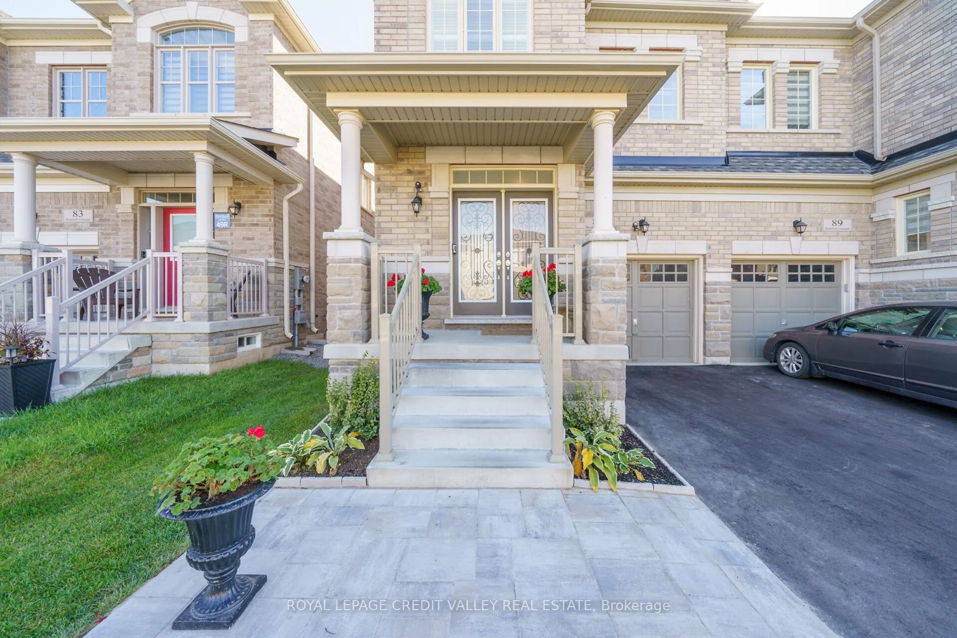Photo 3 of 87 Westfield Crescent, Hamilton, Waterdown — HOMEH