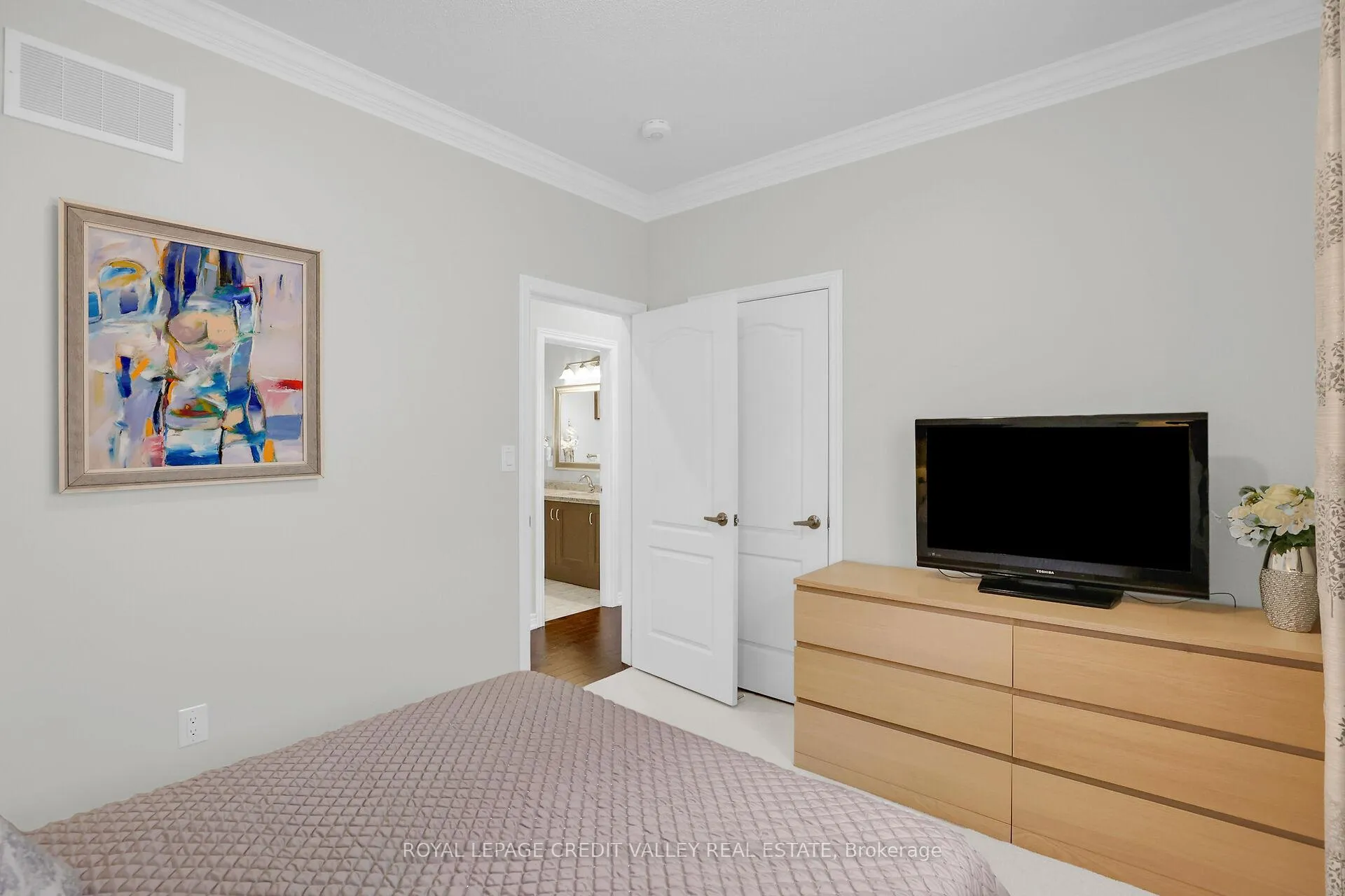 Photo 29 of 87 Westfield Crescent, Hamilton, Waterdown — HOMEH