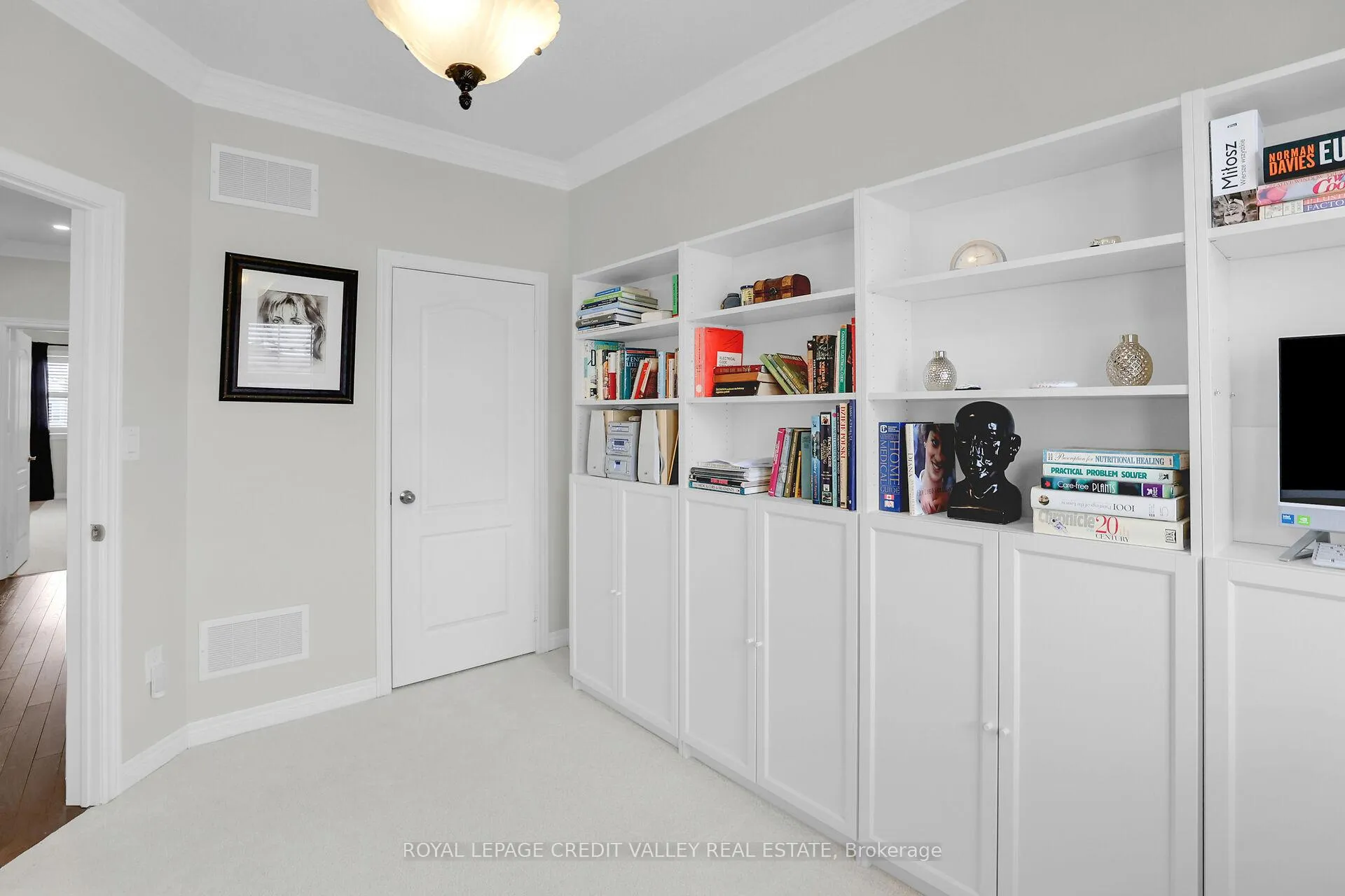 Photo 30 of 87 Westfield Crescent, Hamilton, Waterdown — HOMEH