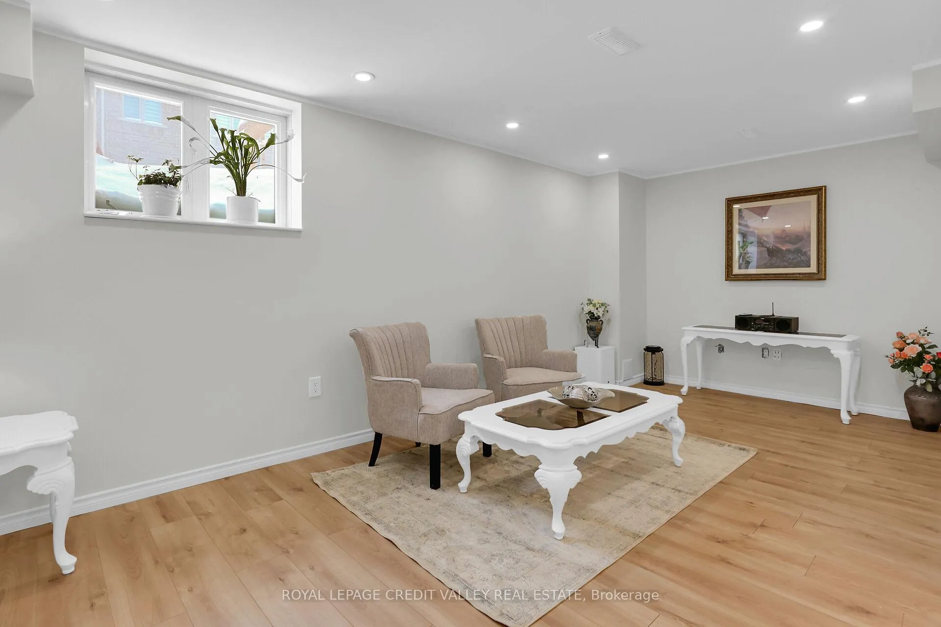 Photo 36 of 87 Westfield Crescent, Hamilton, Waterdown — HOMEH