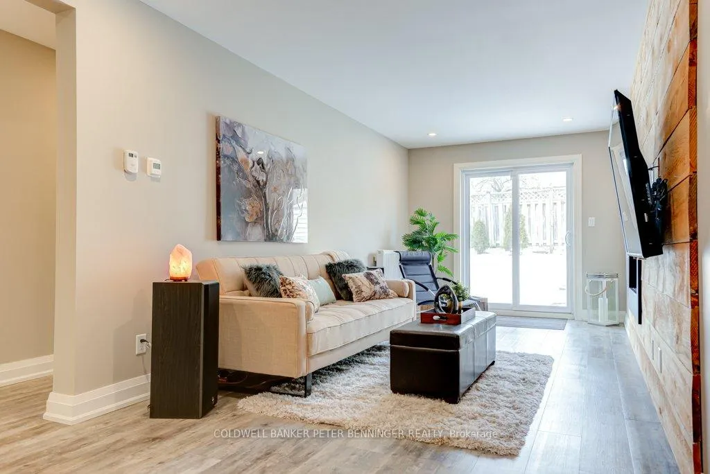 Photo 22 of 547 Drummerhill Crescent, Waterloo — HOMEH