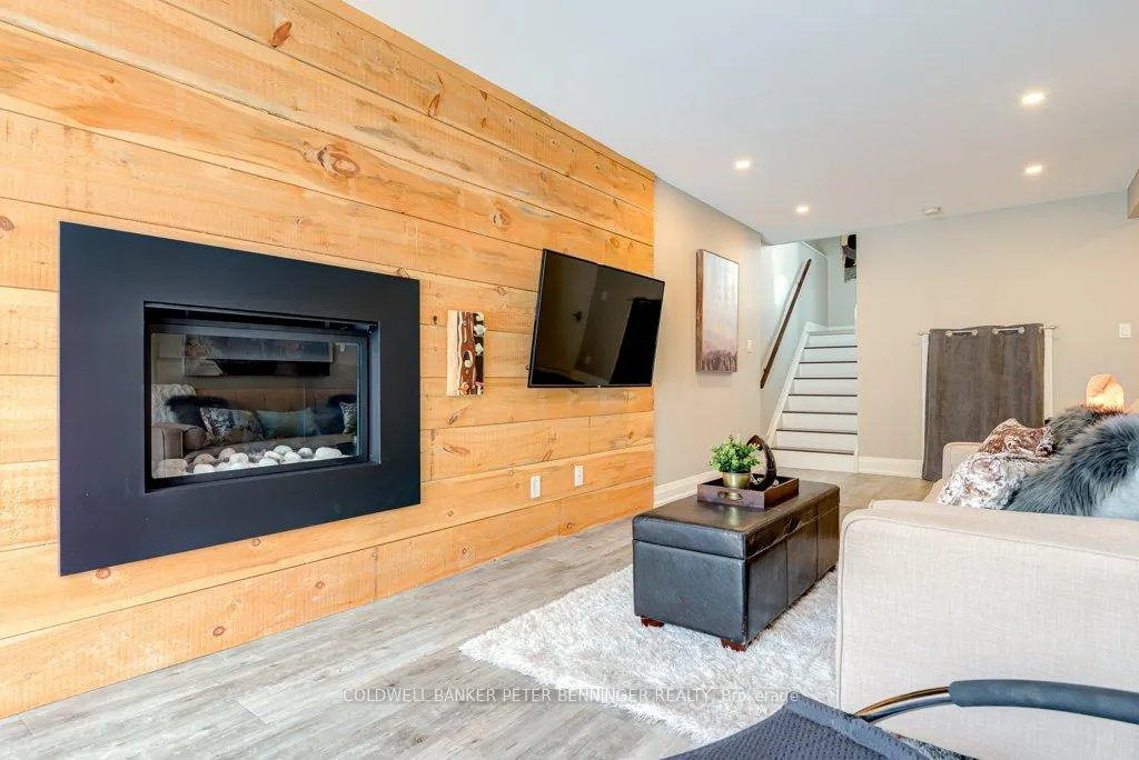 Photo 24 of 547 Drummerhill Crescent, Waterloo — HOMEH