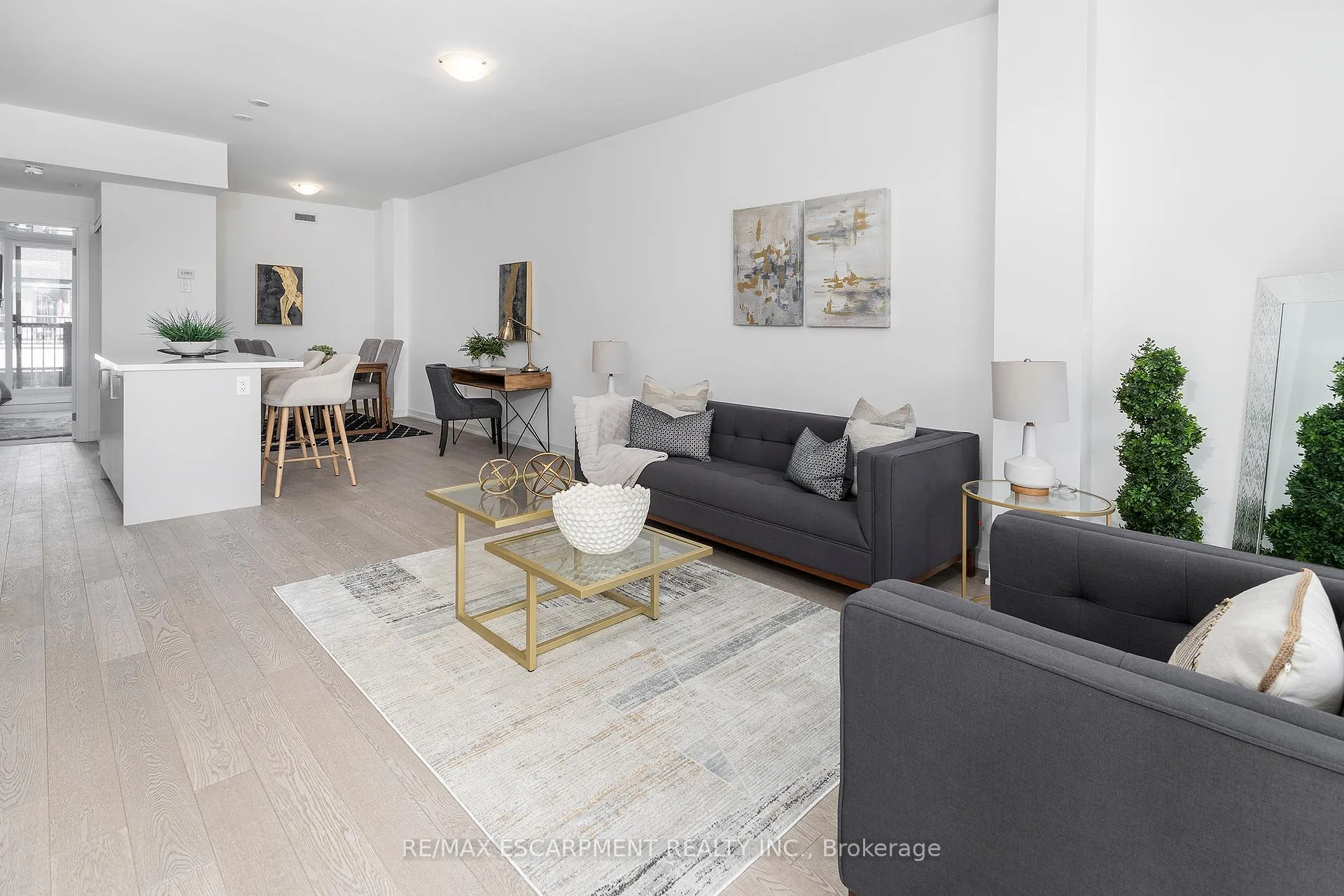 Photo 6 of Unit 8, 184 Angus Drive, Ajax, Central — HOMEH
