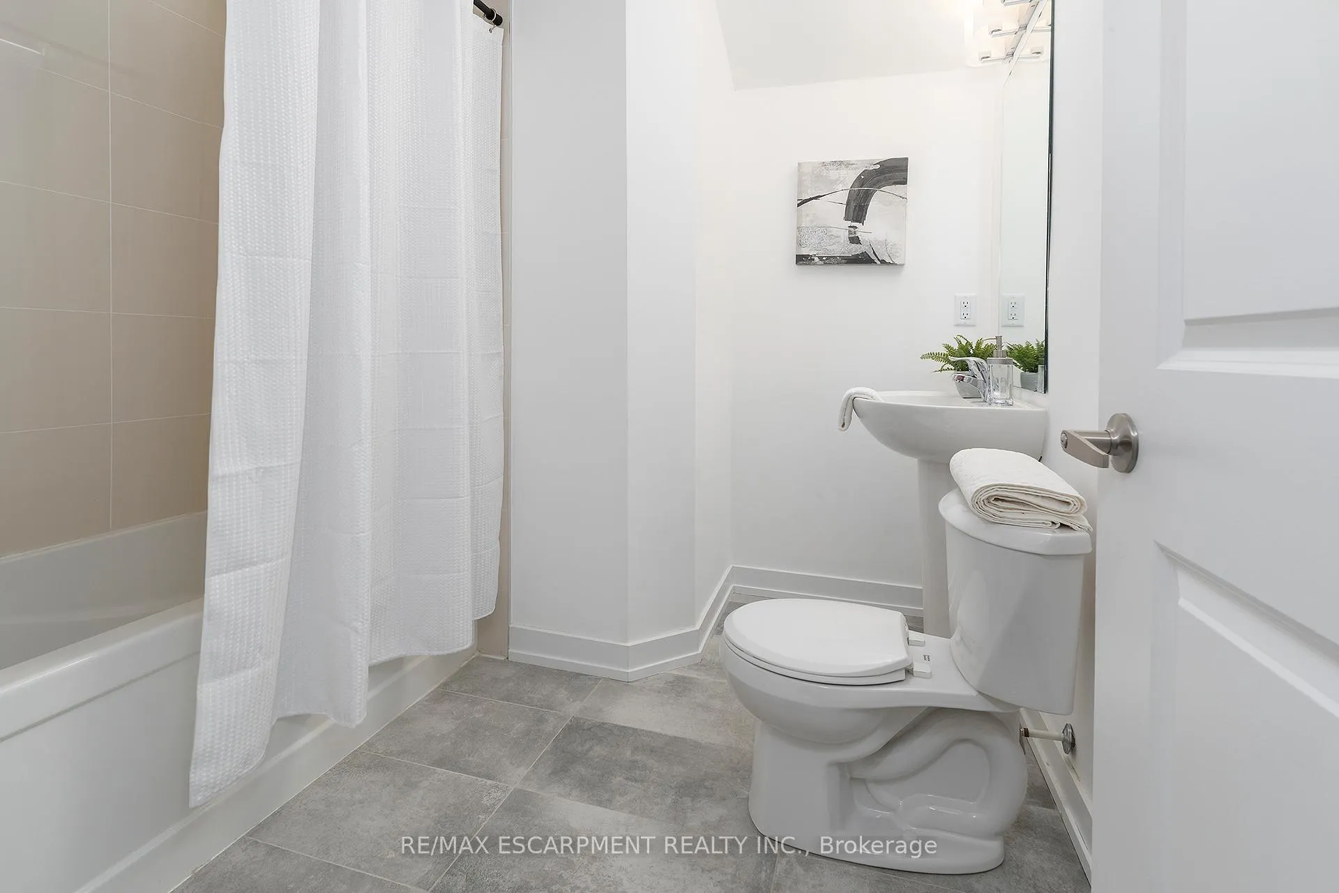 Photo 16 of Unit 8, 184 Angus Drive, Ajax, Central — HOMEH