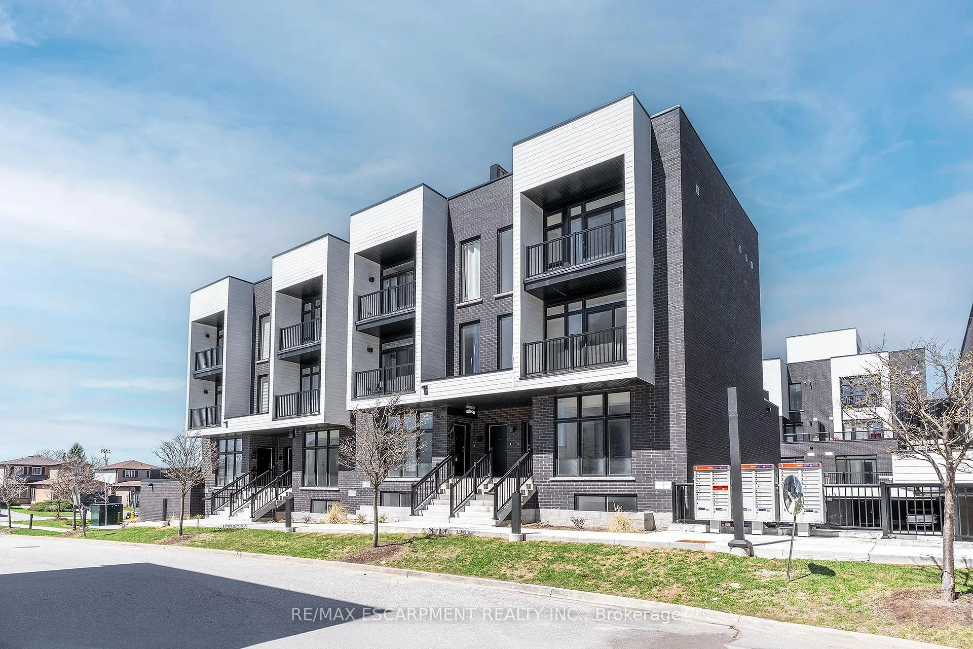 Photo 18 of Unit 8, 184 Angus Drive, Ajax, Central — HOMEH