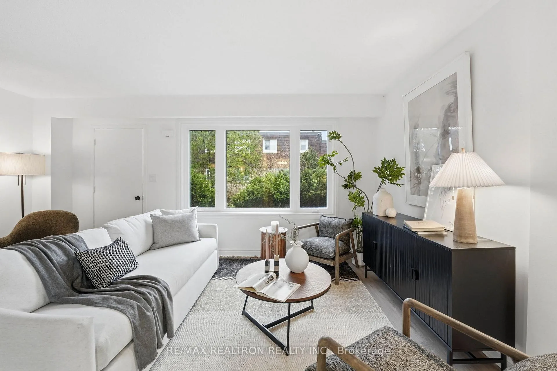 Photo 9 of Unit 39, 39 The Carriage Way, Markham, Royal Orchard — HOMEH
