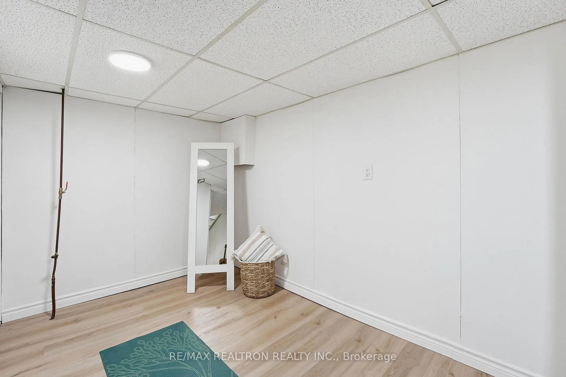 Photo 32 of Unit 39, 39 The Carriage Way, Markham, Royal Orchard — HOMEH
