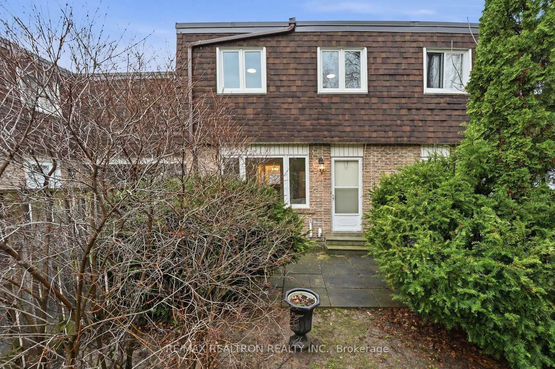 Photo 34 of Unit 39, 39 The Carriage Way, Markham, Royal Orchard — HOMEH