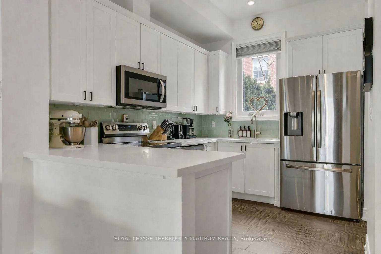Photo 8 of 22 Fairhead Mews, Toronto, East End-Danforth — HOMEH