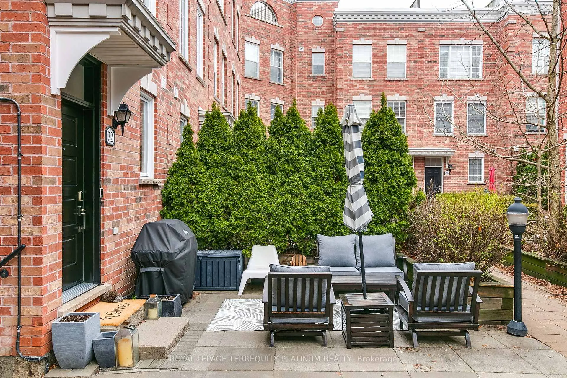 Photo 23 of 22 Fairhead Mews, Toronto, East End-Danforth — HOMEH
