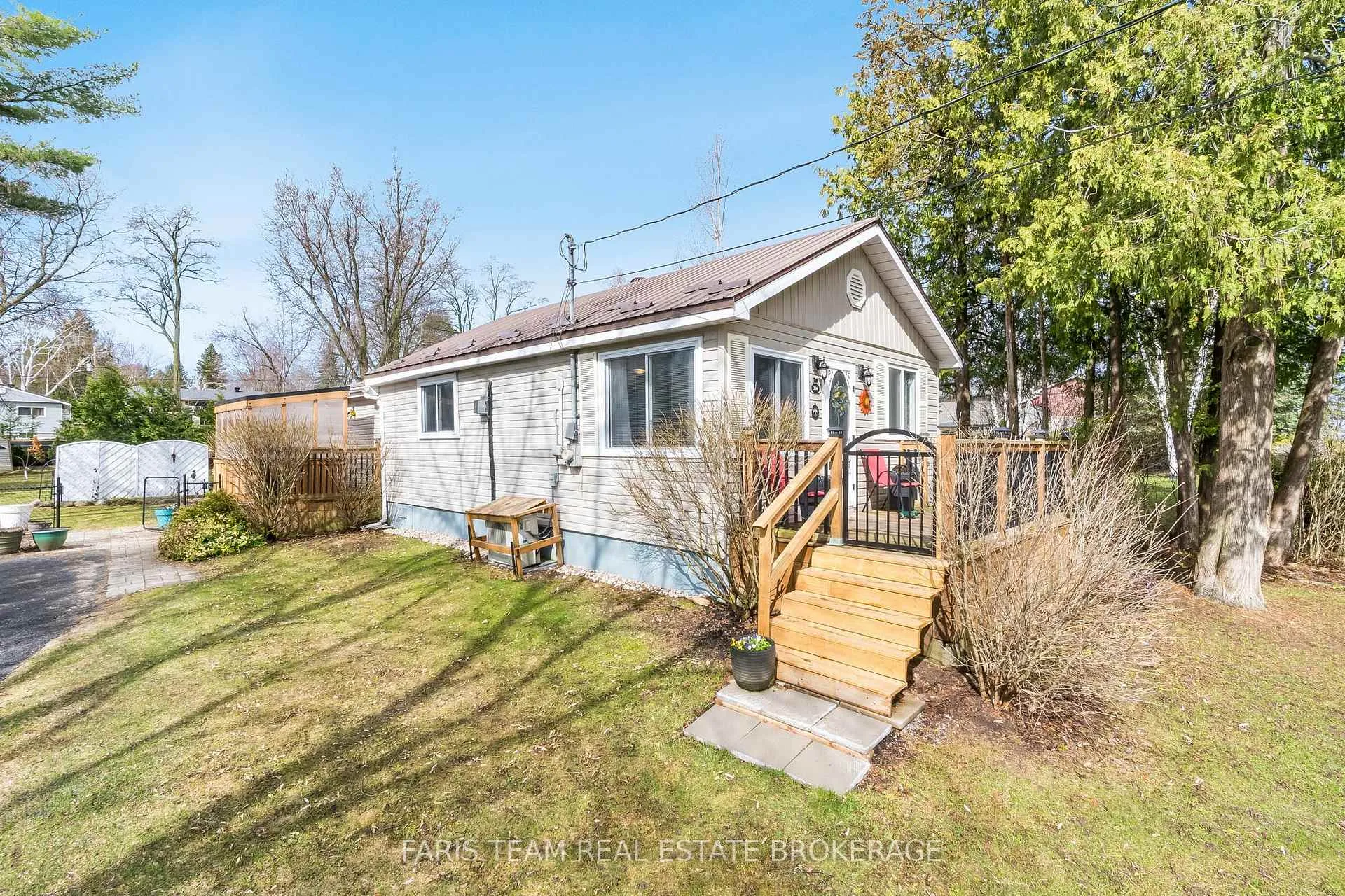 Photo 4 of 306 Ouida Street, Tay, Waubaushene — HOMEH