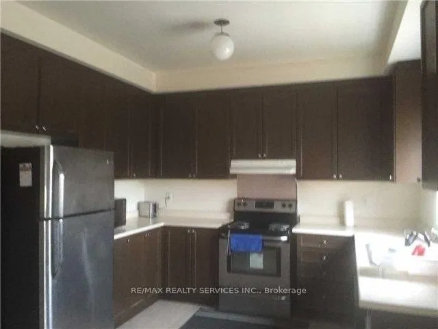 Photo 5 of 10 Urbana Road, Brampton, Bram West — HOMEH