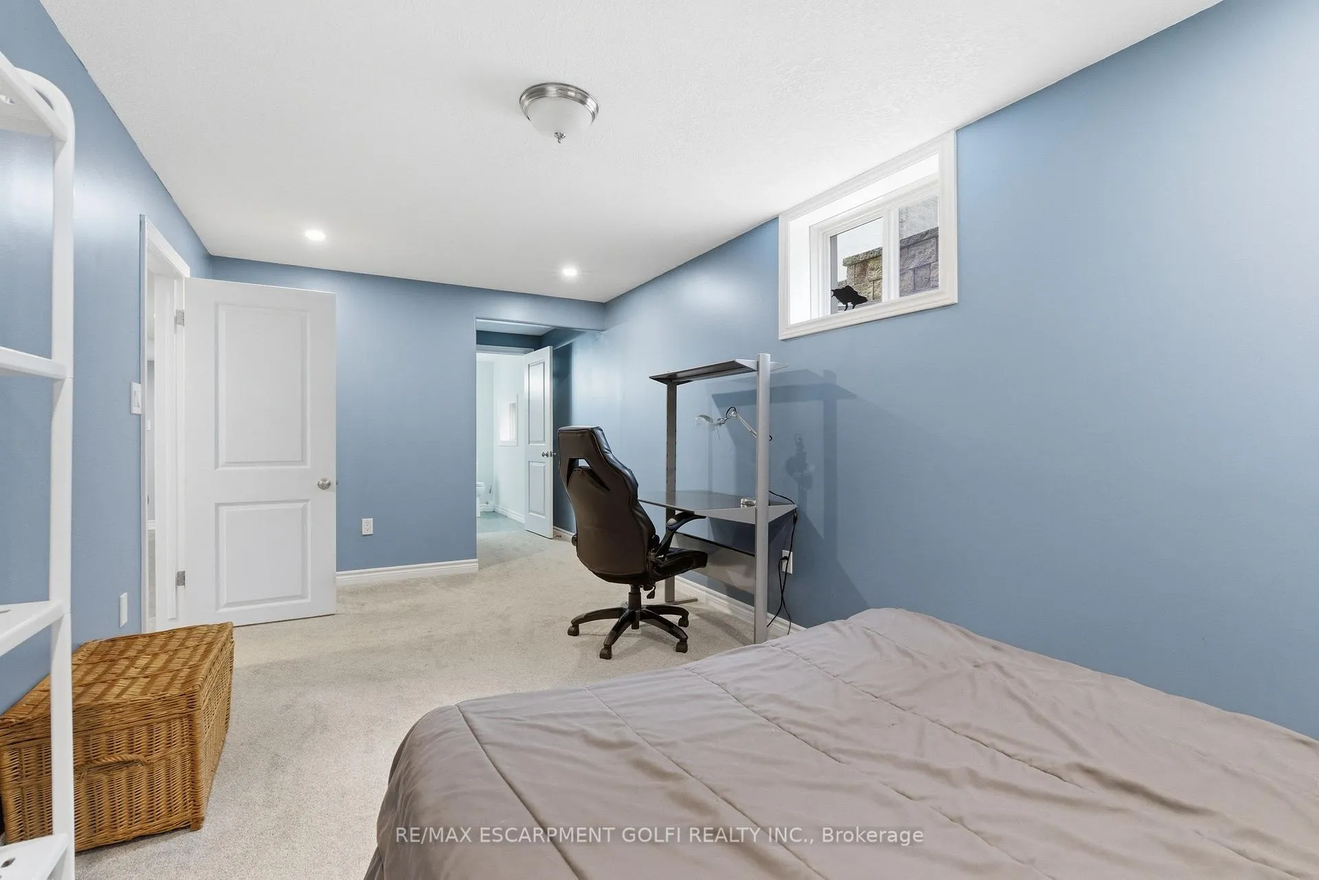 Photo 13 of 95 West River Street, Brant, Paris — HOMEH