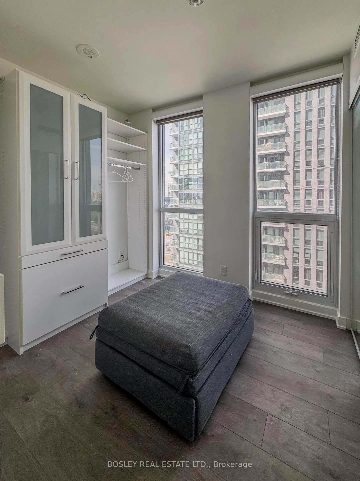Photo 2 of Unit 1704, 2 Sonic Way, Toronto, Flemingdon Park — HOMEH