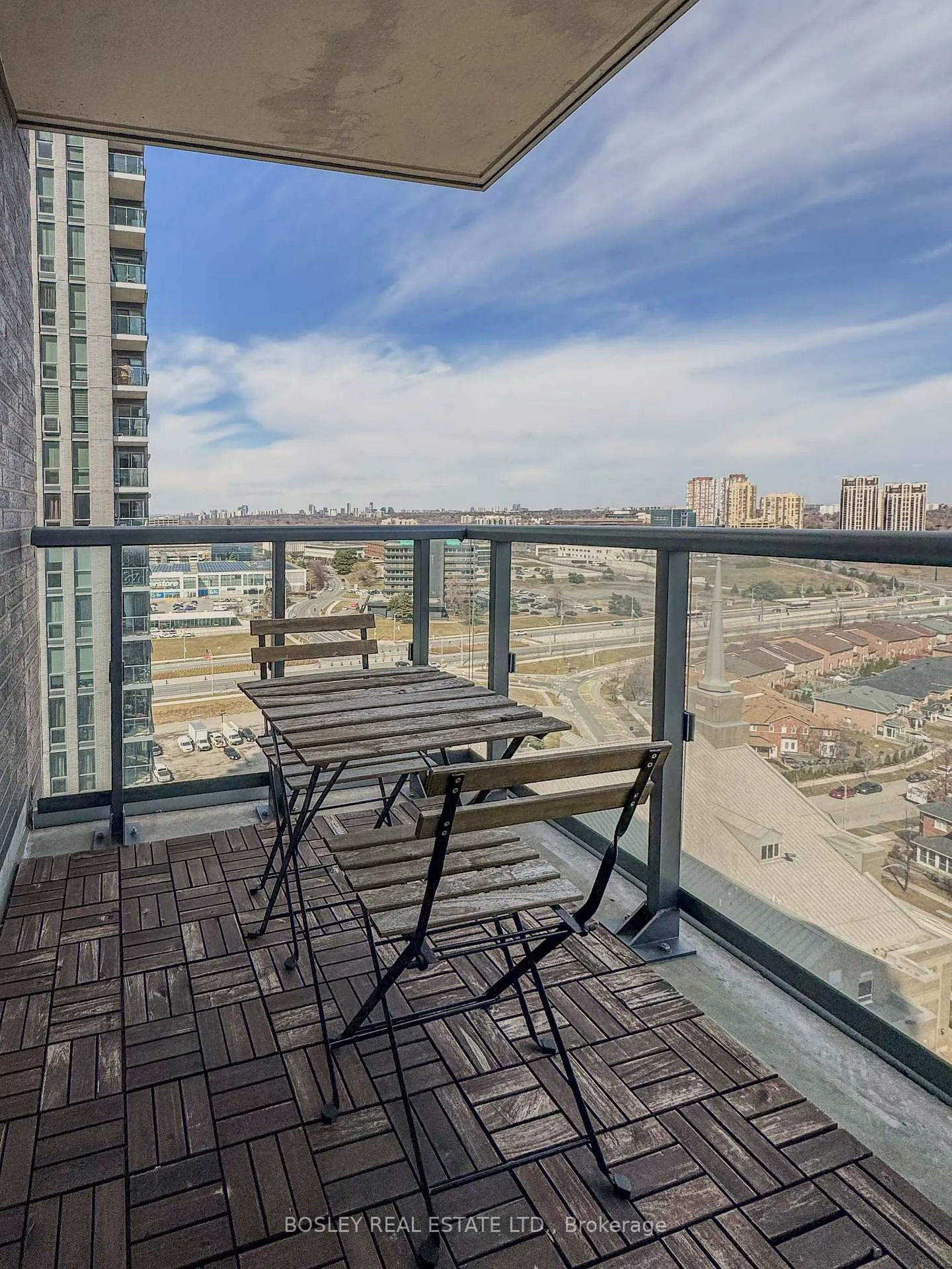Photo 3 of Unit 1704, 2 Sonic Way, Toronto, Flemingdon Park — HOMEH