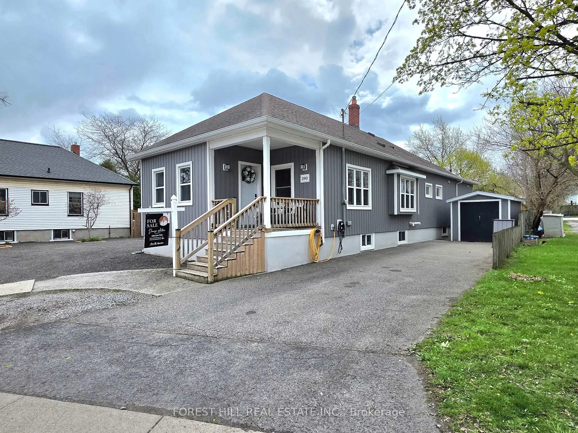 Photo 1 of 390 Glendale Avenue, St. Catharines, Burleigh Hill — HOMEH