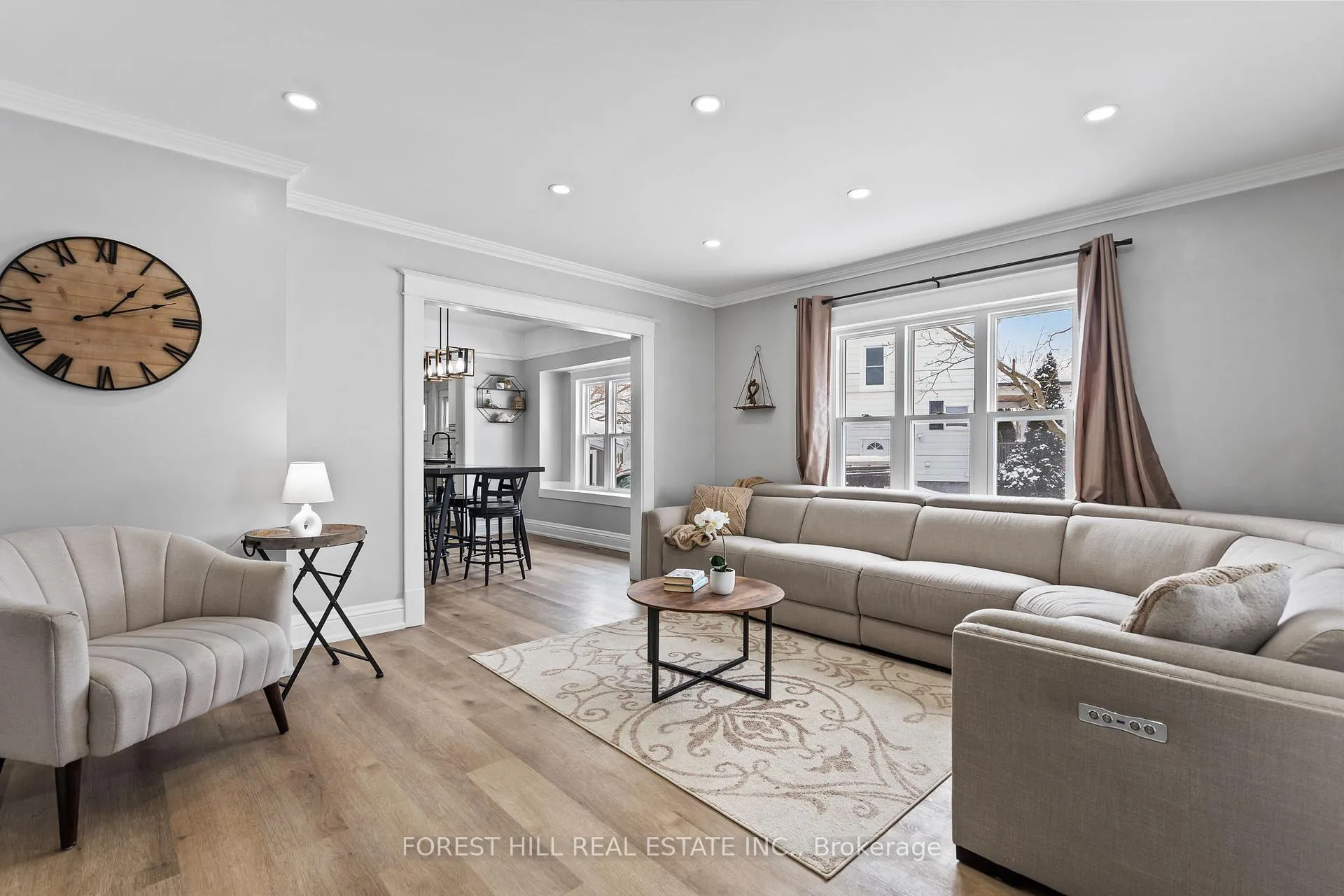 Photo 5 of 390 Glendale Avenue, St. Catharines, Burleigh Hill — HOMEH