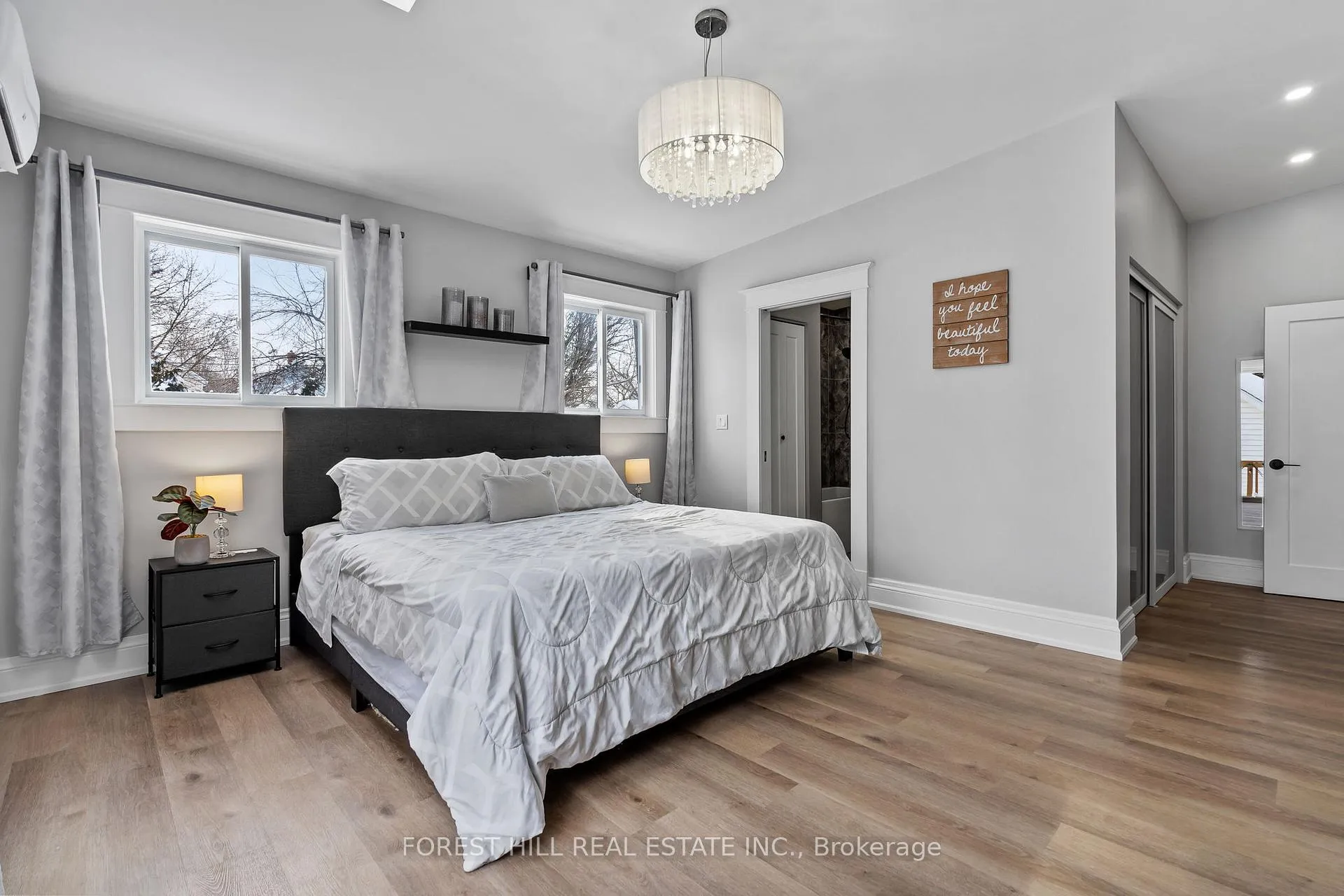 Photo 12 of 390 Glendale Avenue, St. Catharines, Burleigh Hill — HOMEH