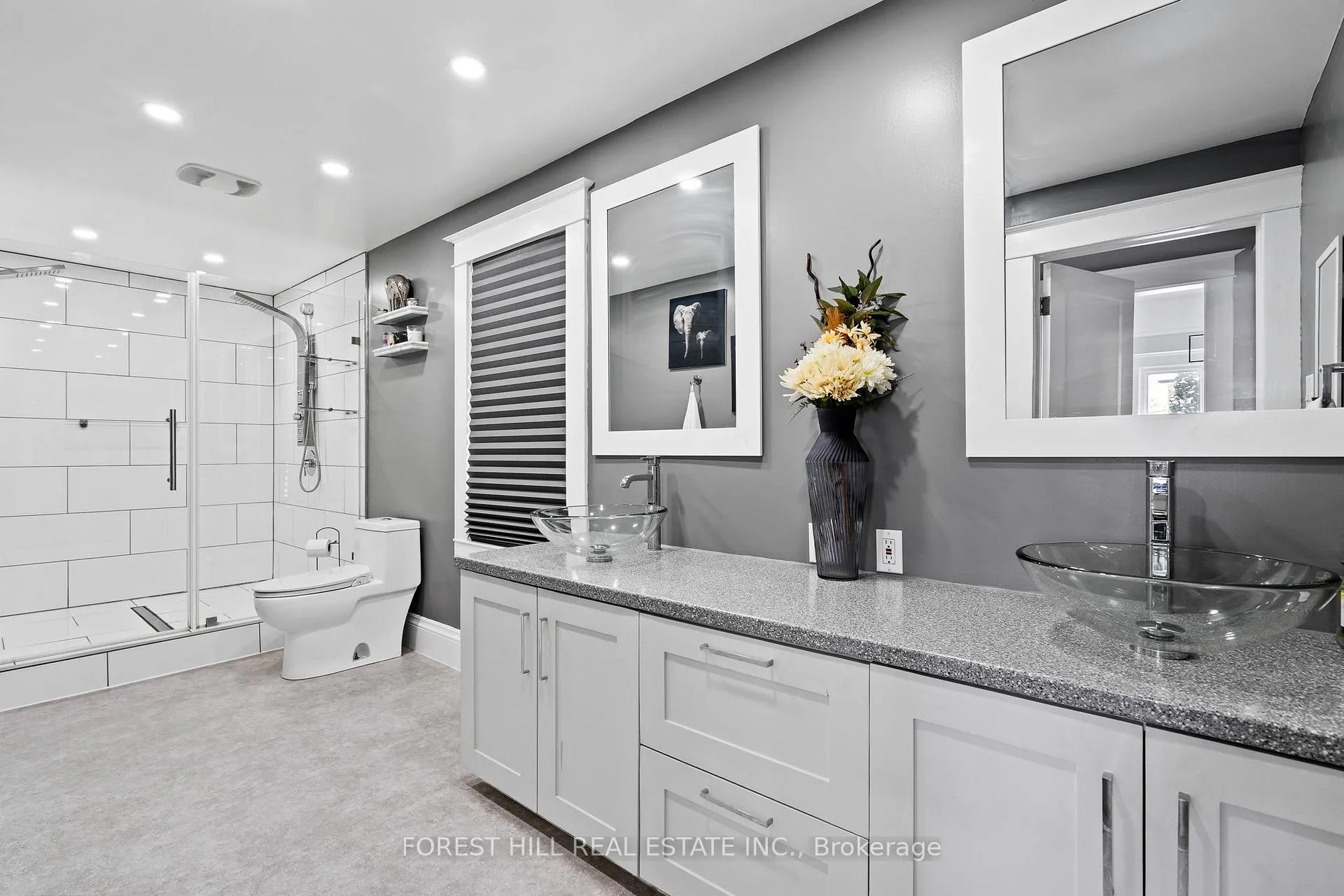 Photo 14 of 390 Glendale Avenue, St. Catharines, Burleigh Hill — HOMEH