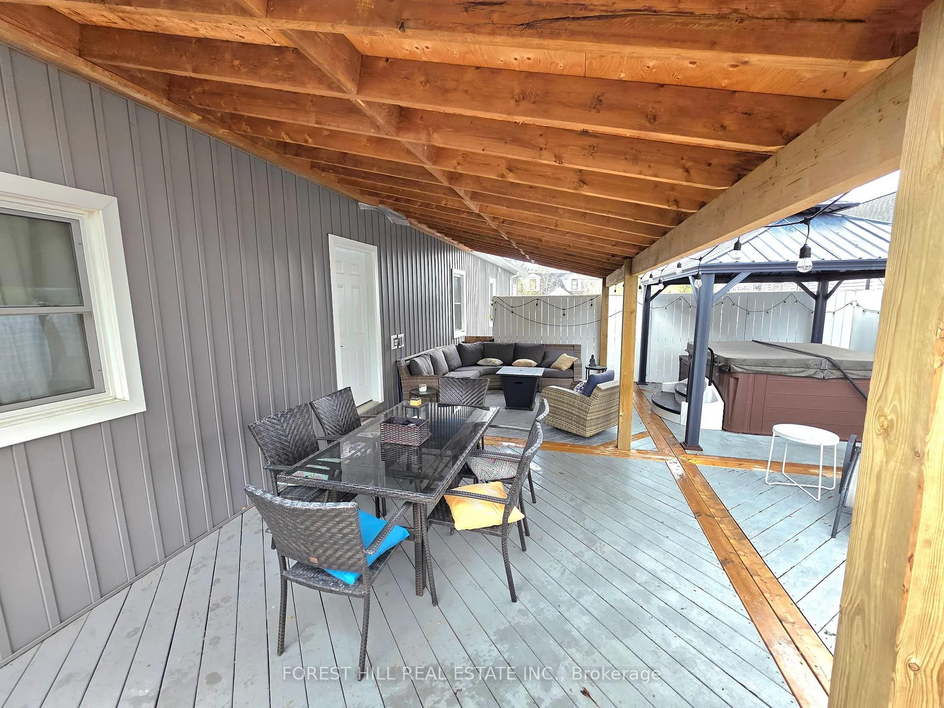 Photo 29 of 390 Glendale Avenue, St. Catharines, Burleigh Hill — HOMEH