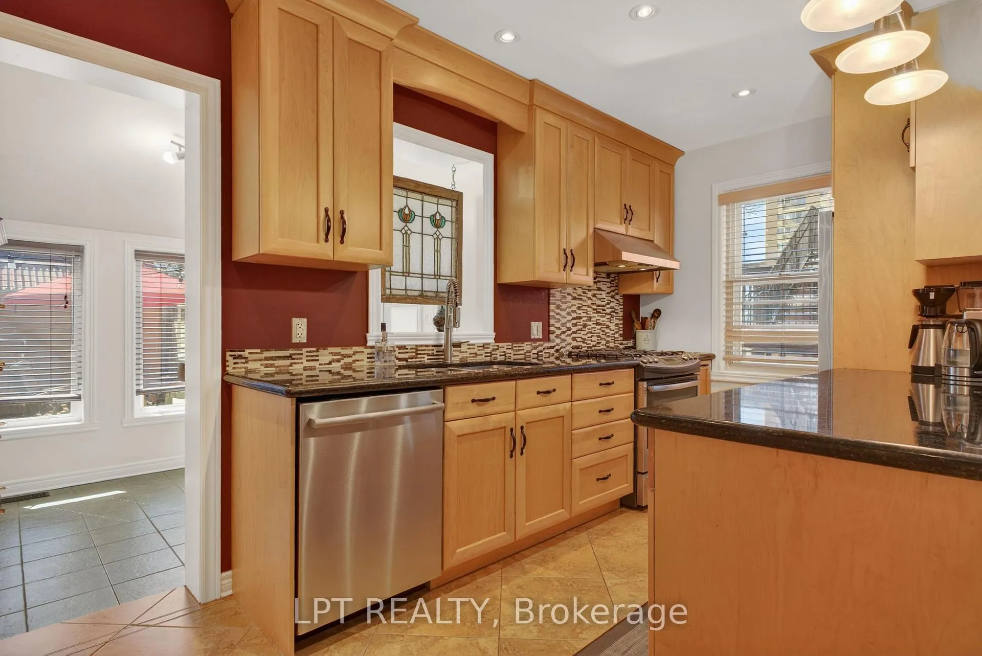 Photo 14 of 168 Huron Avenue N, Ottawa, Ottawa West — HOMEH