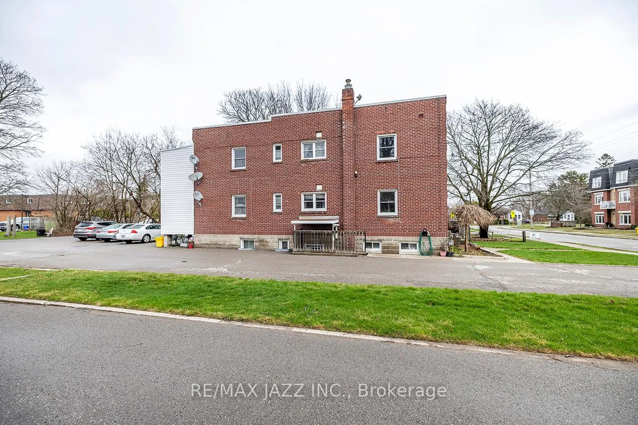 Photo 4 of 238 James Street E, Cobourg — HOMEH