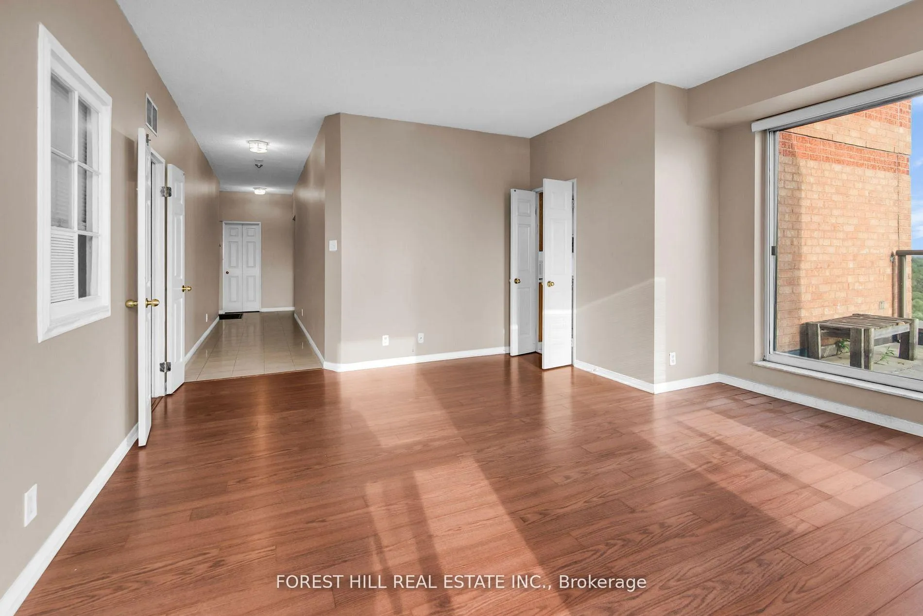 Photo 5 of Unit 720, 6 Humberline Drive, Etobicoke, West Humber-Clairville — HOMEH