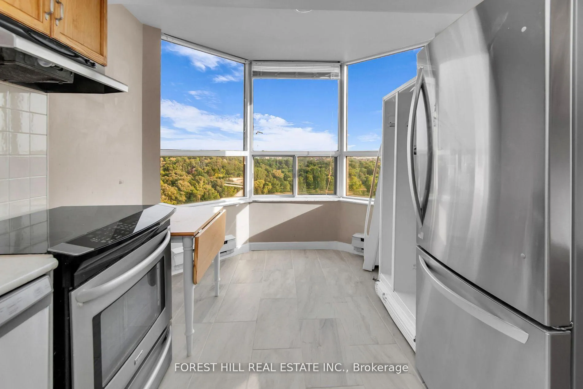 Photo 9 of Unit 720, 6 Humberline Drive, Etobicoke, West Humber-Clairville — HOMEH