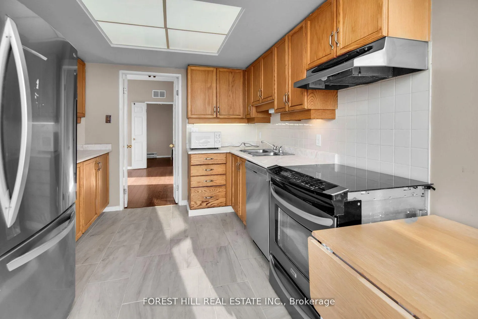 Photo 10 of Unit 720, 6 Humberline Drive, Etobicoke, West Humber-Clairville — HOMEH