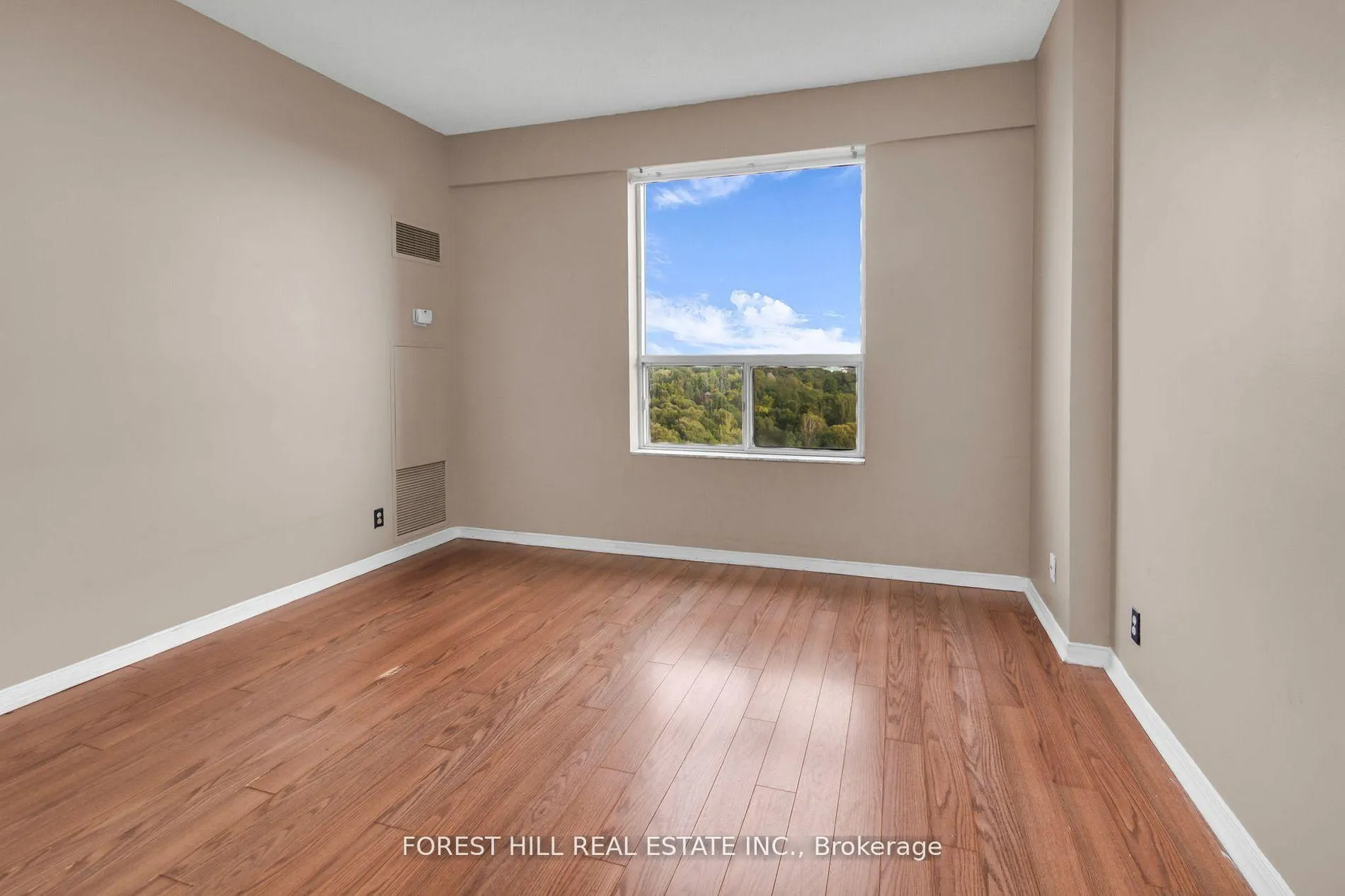 Photo 17 of Unit 720, 6 Humberline Drive, Etobicoke, West Humber-Clairville — HOMEH