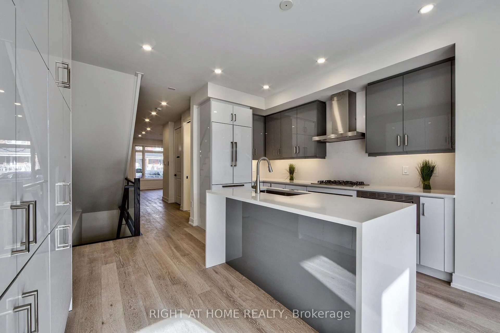 Photo 5 of 198 Mcroberts Avenue, Toronto, Corso Italia-Davenport — HOMEH