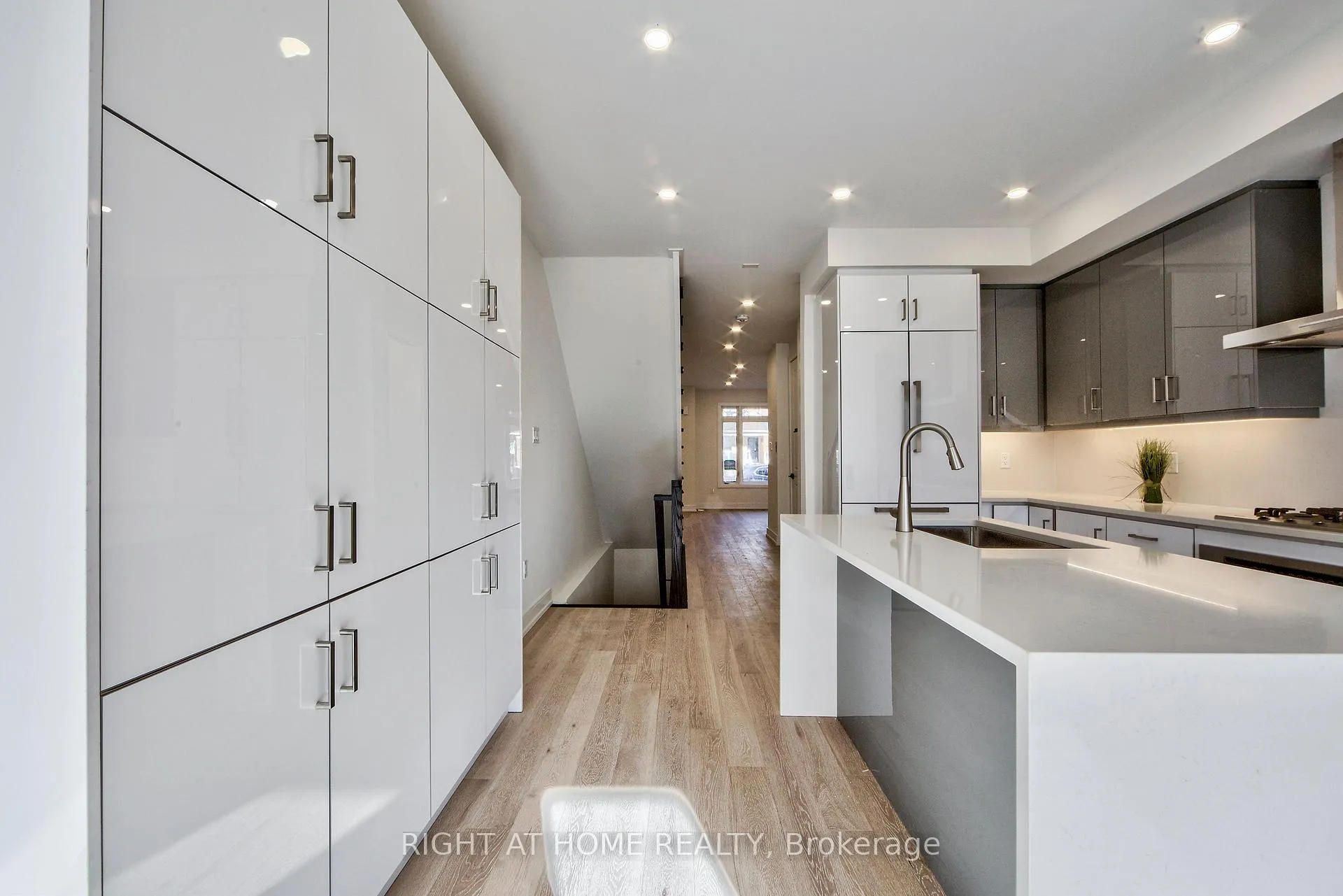 Photo 6 of 198 Mcroberts Avenue, Toronto, Corso Italia-Davenport — HOMEH