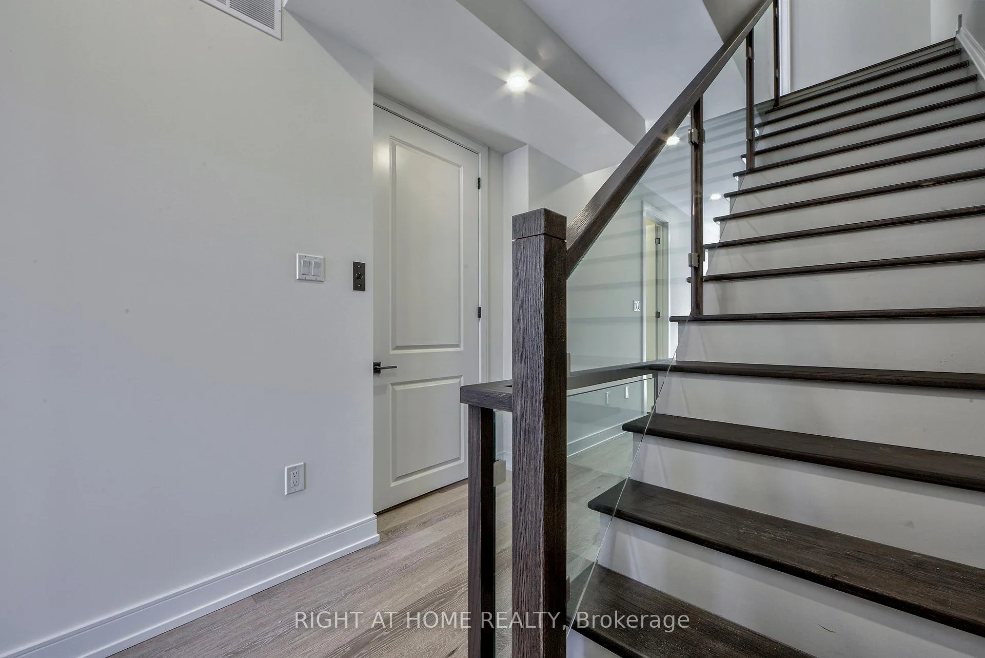 Photo 10 of 198 Mcroberts Avenue, Toronto, Corso Italia-Davenport — HOMEH