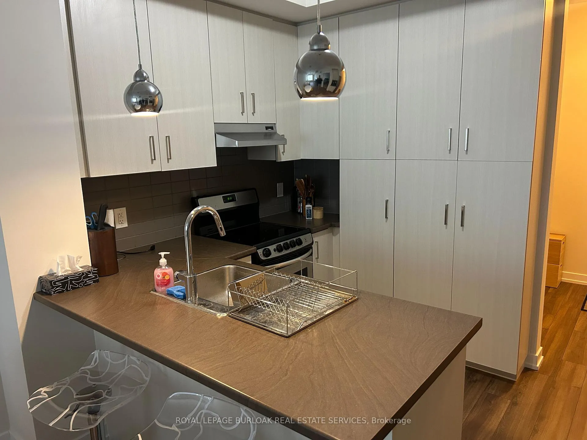 Photo 4 of Unit 409, 40 Esplanade Lane, Grimsby, Grimsby Beach — HOMEH