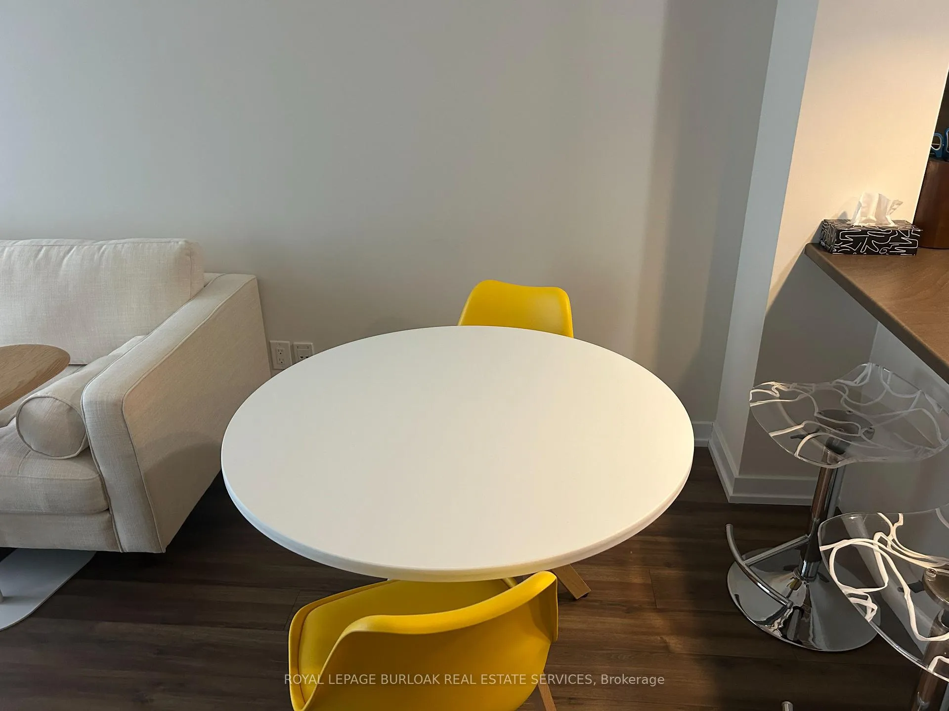 Photo 7 of Unit 409, 40 Esplanade Lane, Grimsby, Grimsby Beach — HOMEH