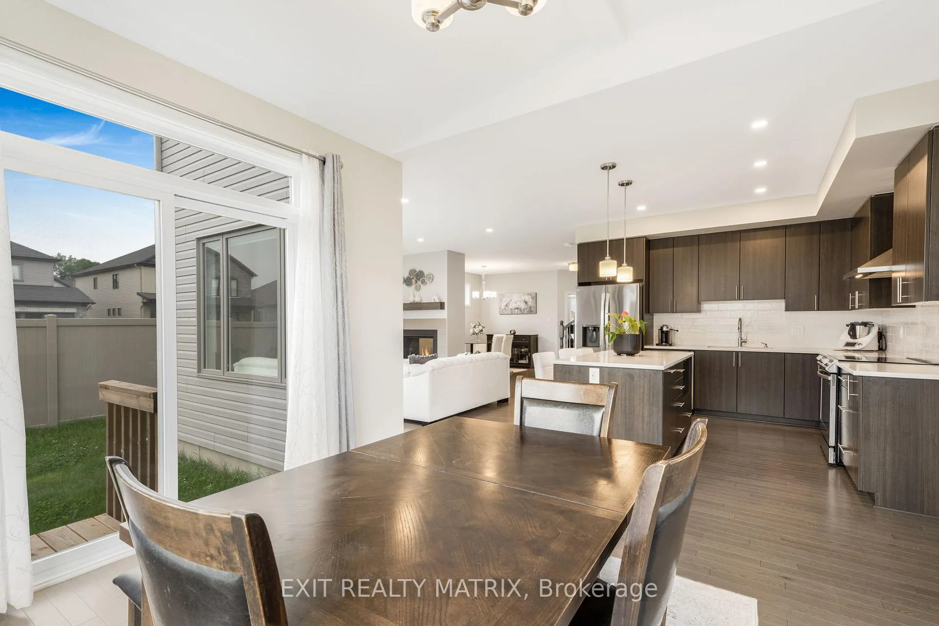 Photo 16 of 700 Namur Street, Russell, Embrun — HOMEH